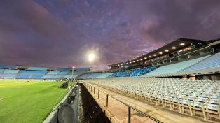 El mítico estadio Centenario de Montevideo espera al canalla.
