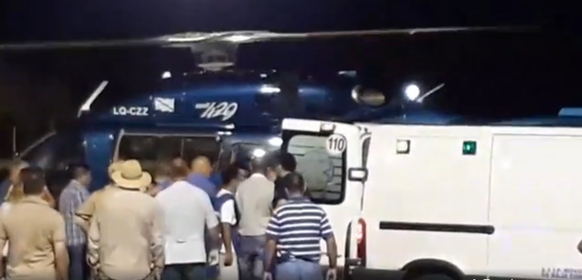 Traslado urgente. El policía fue derivado en la noche de este jueves desde Santa Elena a Paraná. Foto: Esto que pasa Santa Elena