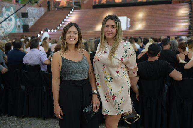 Jimena y Andrea  Bullones.