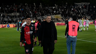 Frank Kudelka: No hay que echarle la culpa al árbitro, esto se define con goles