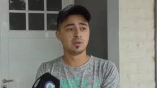 Insólito: suspendieron a empleado por ayudar a la familia de Agustina