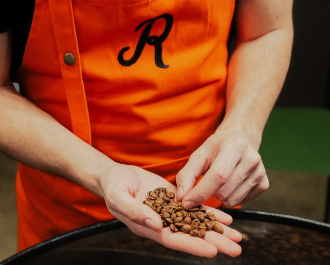 El café de especialidad requiere granos de excelencia que se pueden tostar de distintas maneras para variar en sabores e intensidades.