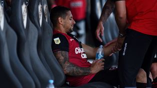 El lateral salió con gestos de dolor ante el calamar que hacían presagiar algo serio.