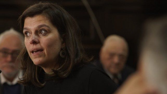 Sabrina Gullino Valenzuela Negro.