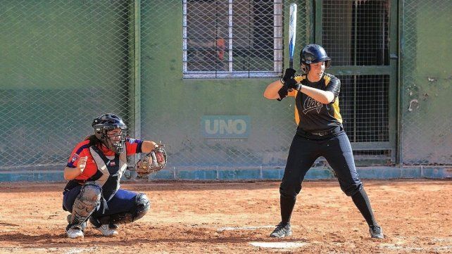 El torneo Hagamos Historia es el más importante del sóftbol femenino.