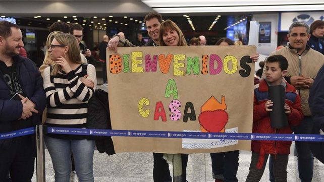 Queremos vivir en un mundo en paz, dice una de las adolescentes que regresó de Israel