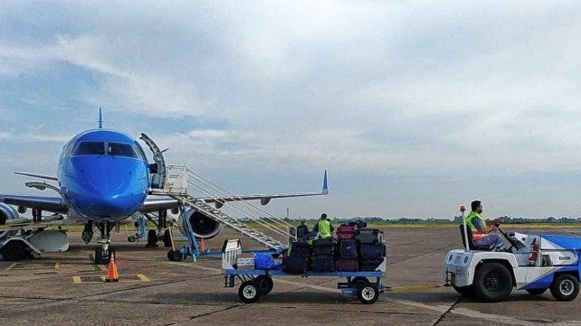 Desde el 4 de abril habrá seis vuelos semanales a Buenos Aires desde Sauce Viejo Desde el 4 de abril habrá seis vuelos semanales a Buenos Aires desde Sauce Viejo
