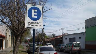 Instalan nueva señalética en avenida Facundo Zuviría