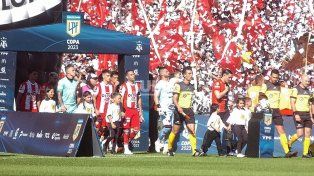 El extraño silencio de Unión: sin saludo a Colón por sus 120 años