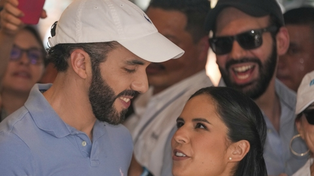 Bukele junto a su esposa Gabriela Rodriguez.
