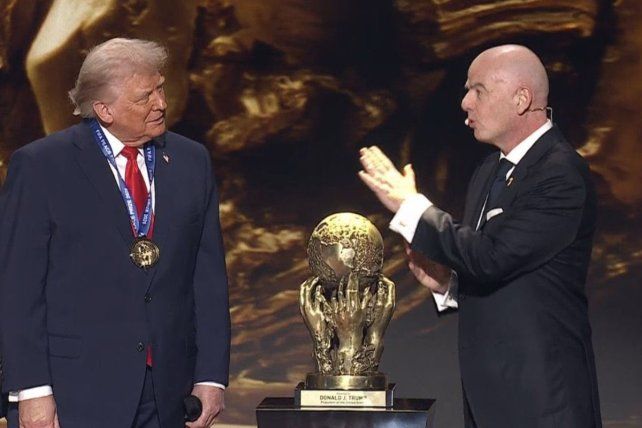 FIFA le otorgó el premio de la paz a Donald Trump