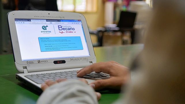Concepción del Uruguay: becas municipales para educación superior