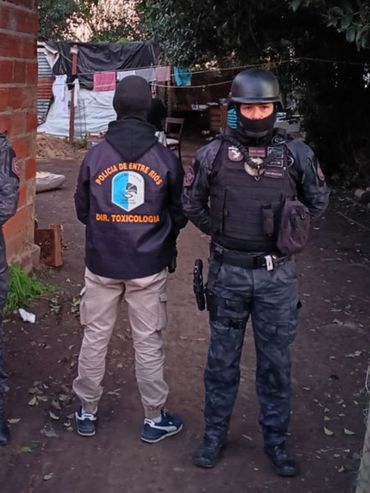 Narcomenudeo: allanamientos en Federación