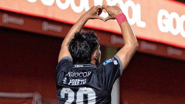 Argentinos juniors ganó y alcanzó a Boca en la Tabla Anual.