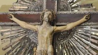 Recuperaron un Cristo de marfil robado en Córdoba hace diez años