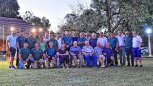 Dirigentes y exjugadores del Club Tilcara se reunieron el martes para celebrar el 70° aniversario.