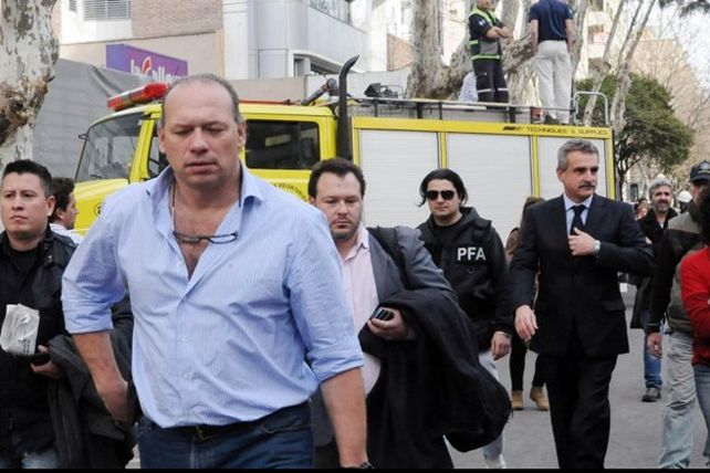 Las otras dos torres pueden colapsar, aseguró Sergio Berni