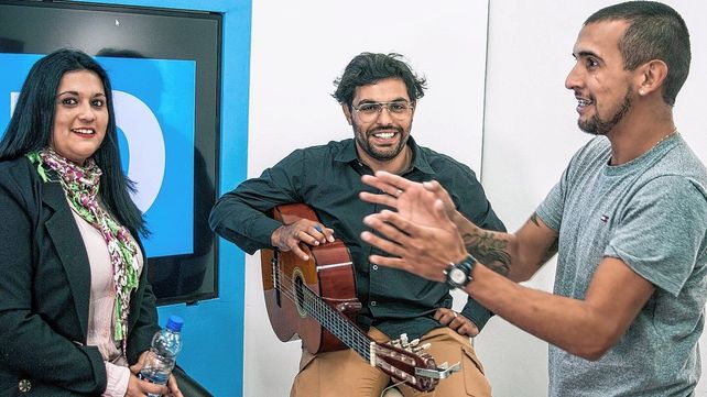 Paradise Band en vivo en Facebook Live de UNO