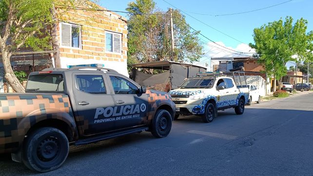 La investigación inició cuando intentaron ingresar a la Unidad Penal N° 8 de Federal una encomienda enviada desde Paraná mediante un servicio de mini bus