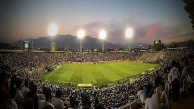 Los hinchas de River no podrán estar en el estadio Monumental de Santiago.