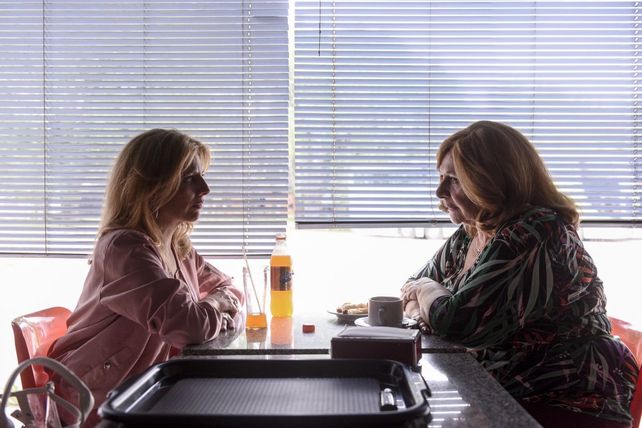 Una relación de amor y odio. Valeria Lois y Rita Cortese son hija y madre en la película “Las siamesas”.