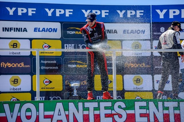 Canapino ganó de punta a punta la primera fecha del Top Race en Paraná