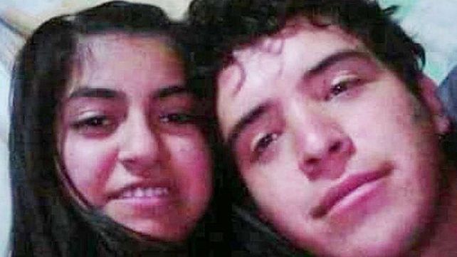 Una joven fue degollada mientras dormía con su bebé