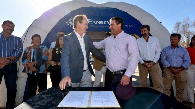 El gobernador Gustavo Bordet y el presidente de la presidente de la Federación del Citrus de Entre Ríos