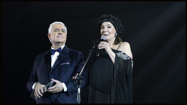 Carlos Bermejo y la enorme actriz Graciela Borges.