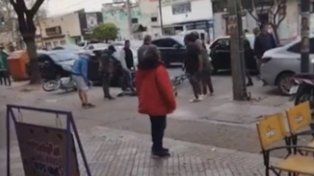 Vecinos de zona sur golpearon y retuvieron a un ladrón que quiso robar una moto