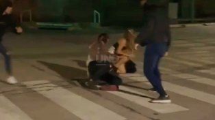 San Carlos Centro: dos jóvenes heridos en una violenta pelea que ocurrió en plena avenida San Martín