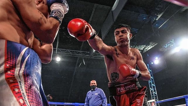 Herrera y Liendo pelean por el título latino welter vacante