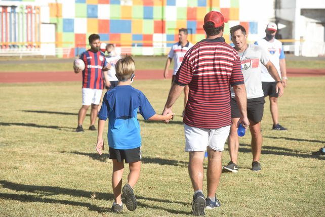 Gracias, San Agustín XV, un abrazo