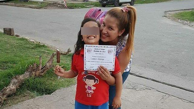 Una mujer policía mató a su hija de seis años porque estaba enferma