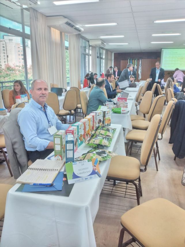 Empresarios pymes de Santa Fe en las rondas de negocios en Curitiba.