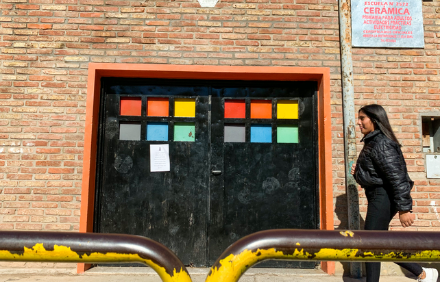 La escuela de La Cerámica aún de duelo por la muerte de Maxilimiliano.&nbsp;