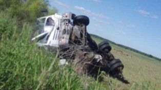 Un camión volcó en la ruta 14, cerca de Concordia, y su conductor sufrió lesiones.&nbsp;