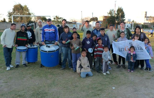 Jóvenes de Ingenia impulsan el deporte y el arte urbano en los barrios
