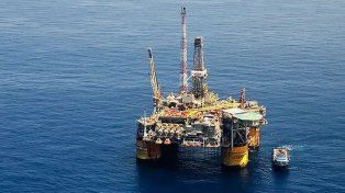 El Gobierno nacional aprobó la exploración de dos bloques de petróleo a unos 200 kilómetros de la costa de Mar del Plata&nbsp; por parte de la petrolera Shell