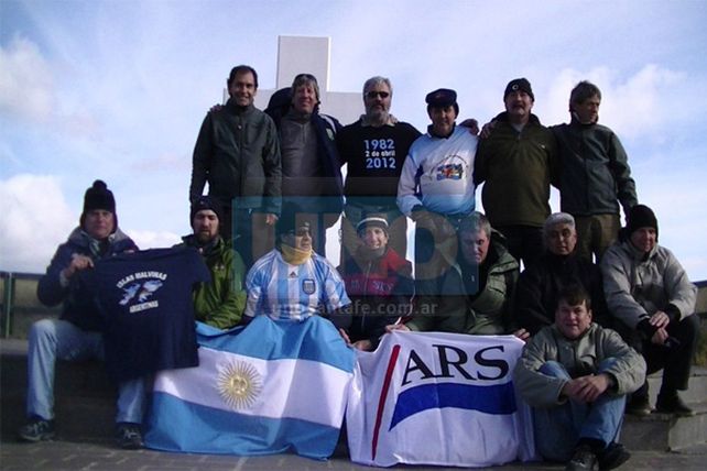 Ex combatientes santafesinos rindieron homenaje a los caídos