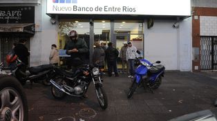 Un asaltante murió tras tiroteo con los custodios de un blindado en zona sur