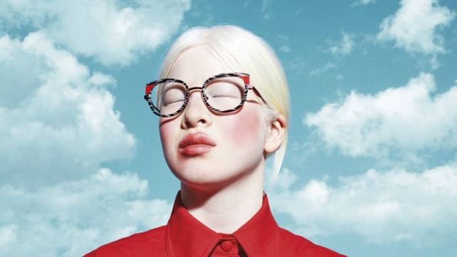 Xuel Abbing tiene 16 años y su foto ya apareció en Vogue.