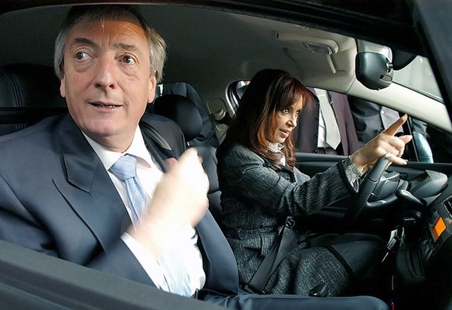 El Wall Street Journal destacó la obsesión de los Kirchner por el dinero