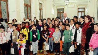 Niños extranjeros en Santa Fe