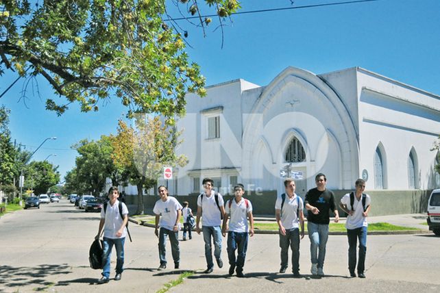 En el corazón del jardín, la escuela Verna suma 50 años de historia