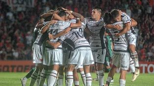 Sin jugar bien