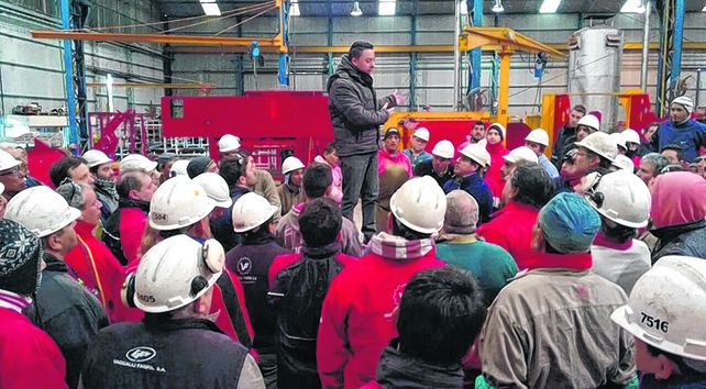 en alerta. Los trabajadores ya vienen denunciando desde hace meses el achicamiento de la planta de personal.
