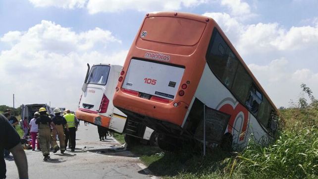 Accidente en la Ruta 33: cinco internados en efectores públicos de Rosario se encuentran en estado crítico