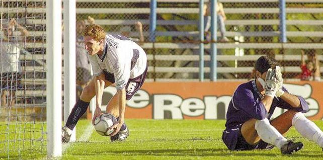 Se cumplen 20 años de un partido histórico para Colón