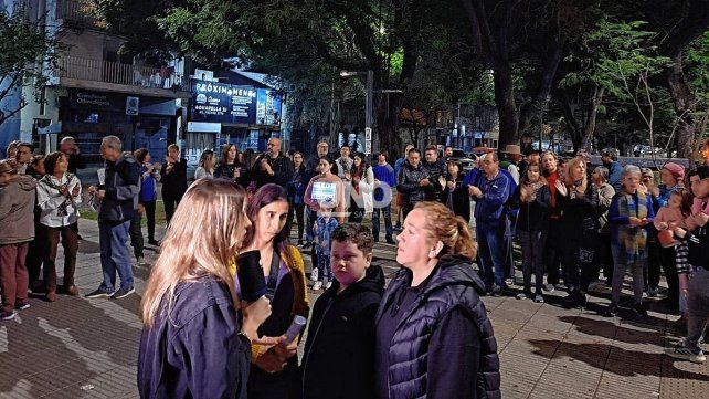 Barrio Roma: vecinos de República del Oeste se manifestaron para pedir por el traslado de la bailanta Barrio Roma: vecinos de República del Oeste se manifestaron para pedir por el traslado de la bailanta